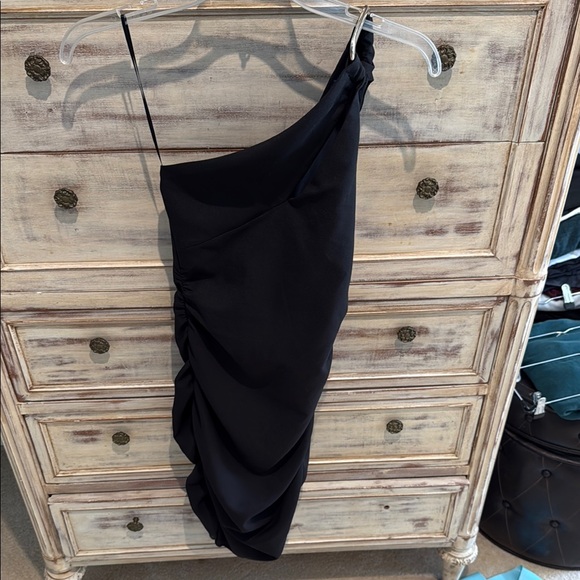 Zara Dresses & Skirts - 🐣Zara NWT size M Elegant Black One-Shoulder Dress